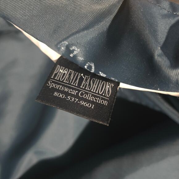 *Rare* Six Flags Theme Park Puffer Jacket - Picture 3 of 5